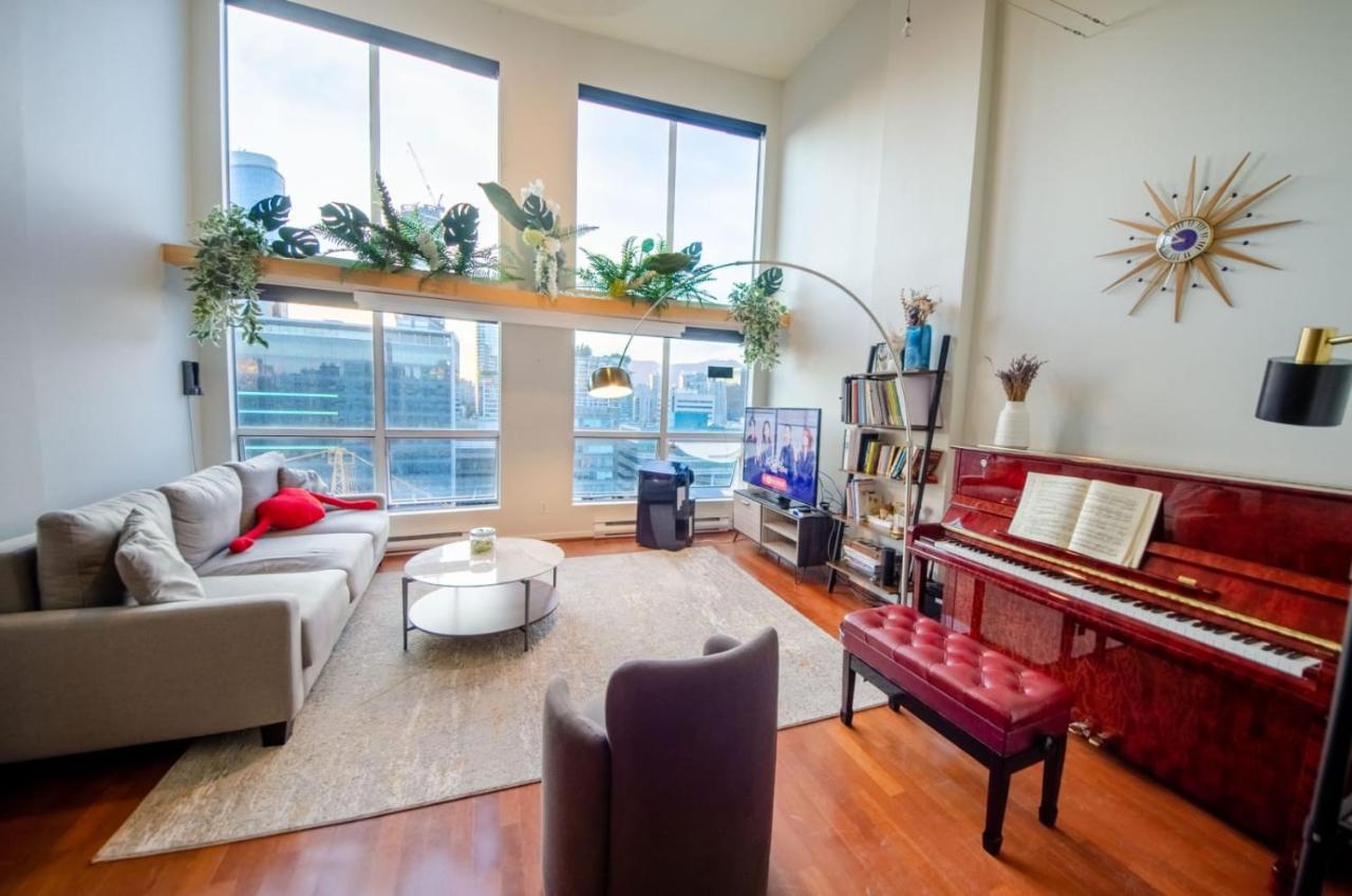 Loft In Downtown Vancouver With Free Parking Экстерьер фото